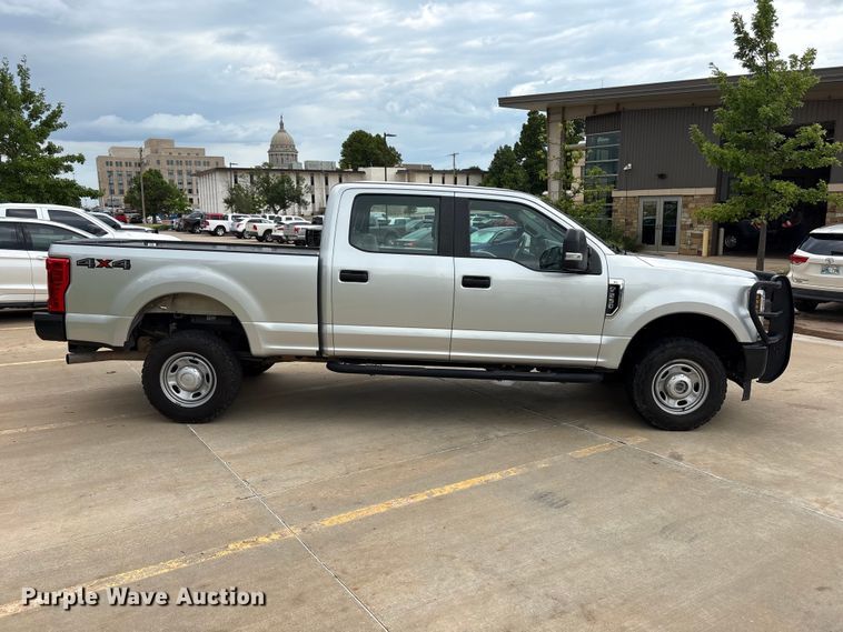 image for item EW0362 2019 Ford F250 Super Duty Crew Cab pickup truck