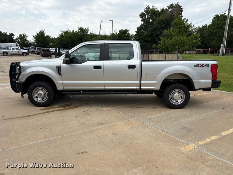 image for item EW0362 2019 Ford F250 Super Duty Crew Cab pickup truck