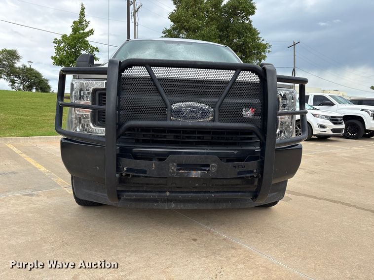 image for item EW0362 2019 Ford F250 Super Duty Crew Cab pickup truck