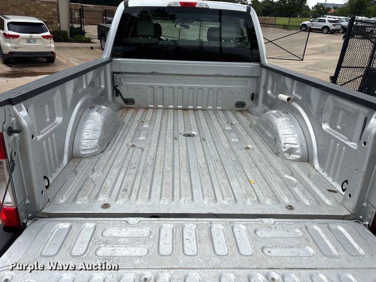 image for item EW0362 2019 Ford F250 Super Duty Crew Cab pickup truck