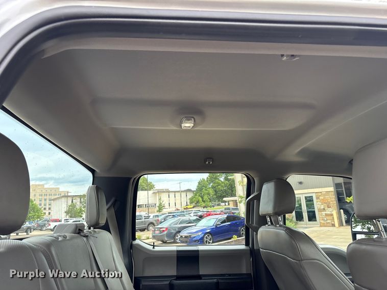 image for item EW0362 2019 Ford F250 Super Duty Crew Cab pickup truck