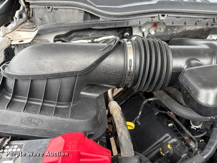 image for item EW0362 2019 Ford F250 Super Duty Crew Cab pickup truck