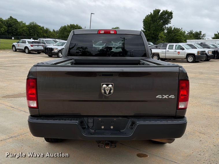 image for item EW0364 2019 RAM 1500 Ext. Cab pickup truck