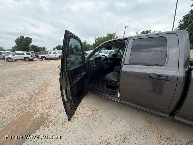 image for item EW0364 2019 RAM 1500 Ext. Cab pickup truck
