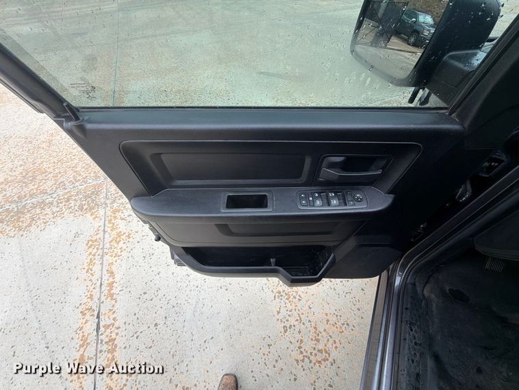 image for item EW0364 2019 RAM 1500 Ext. Cab pickup truck