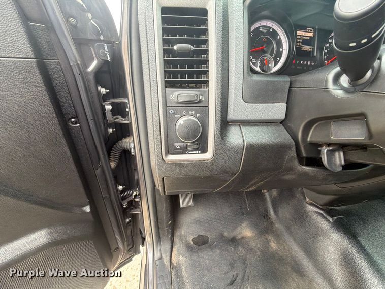 image for item EW0364 2019 RAM 1500 Ext. Cab pickup truck