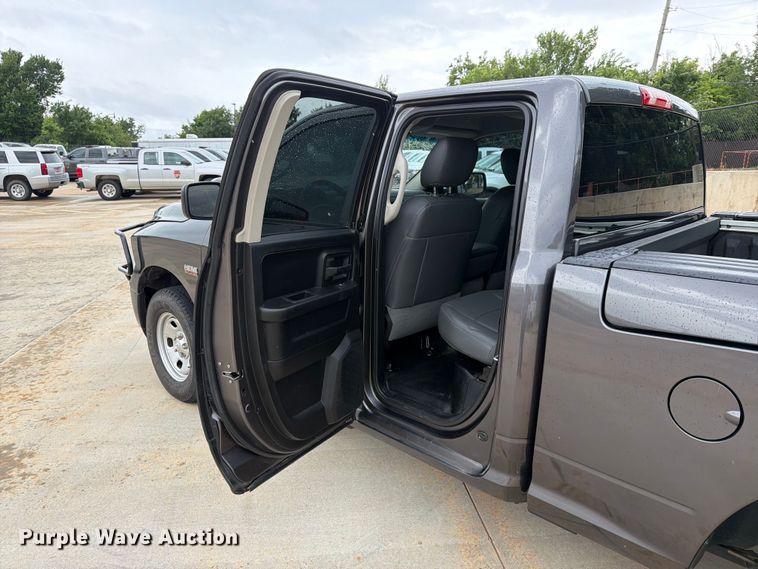 image for item EW0364 2019 RAM 1500 Ext. Cab pickup truck