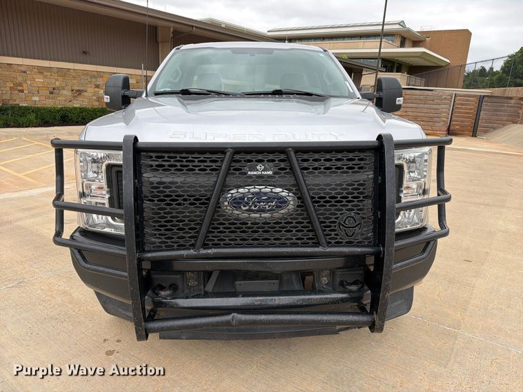 image for item EW0367 2017 Ford F250 Super Duty pickup truck