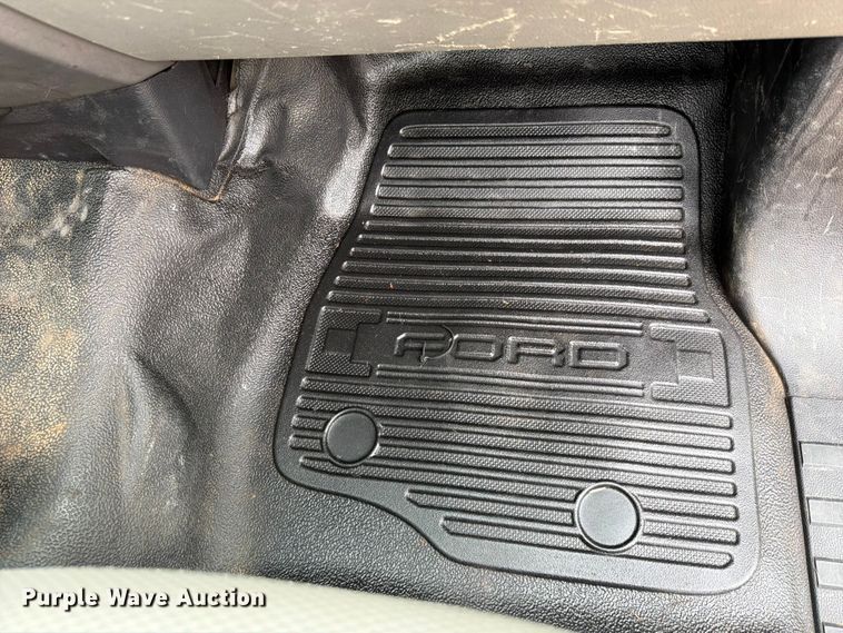 image for item EW0367 2017 Ford F250 Super Duty pickup truck