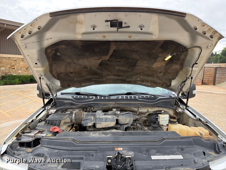 image for item EW0367 2017 Ford F250 Super Duty pickup truck