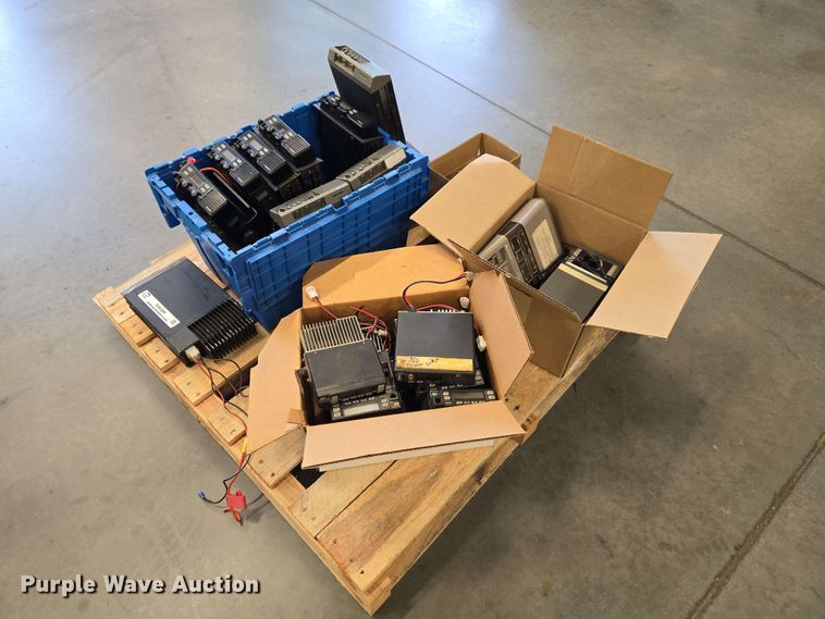 image for item EW0369 Kenwood/Midland/Securicor Radio equipment