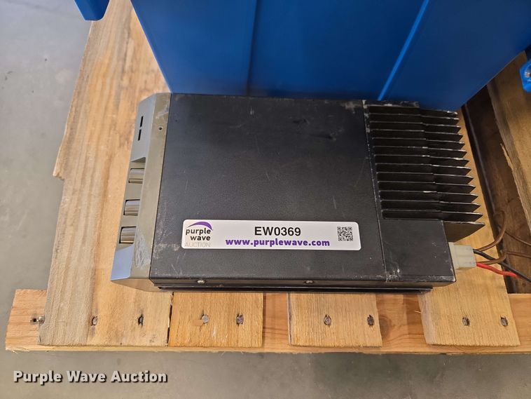 image for item EW0369 Kenwood/Midland/Securicor Radio equipment