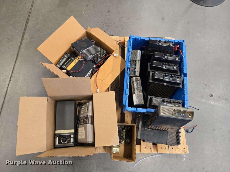 image for item EW0369 Kenwood/Midland/Securicor Radio equipment