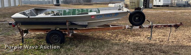 image for item FI1562 1990 F&F Boat