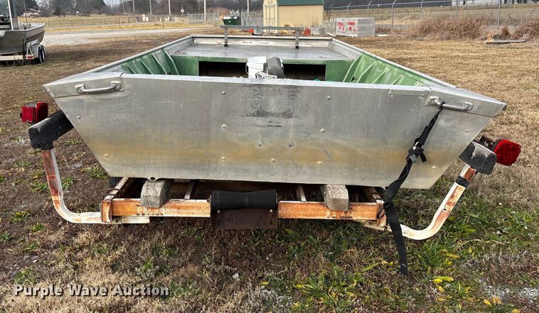 image for item FI1562 1990 F&F Boat