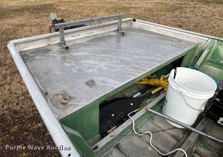 image for item FI1562 1990 F&F Boat