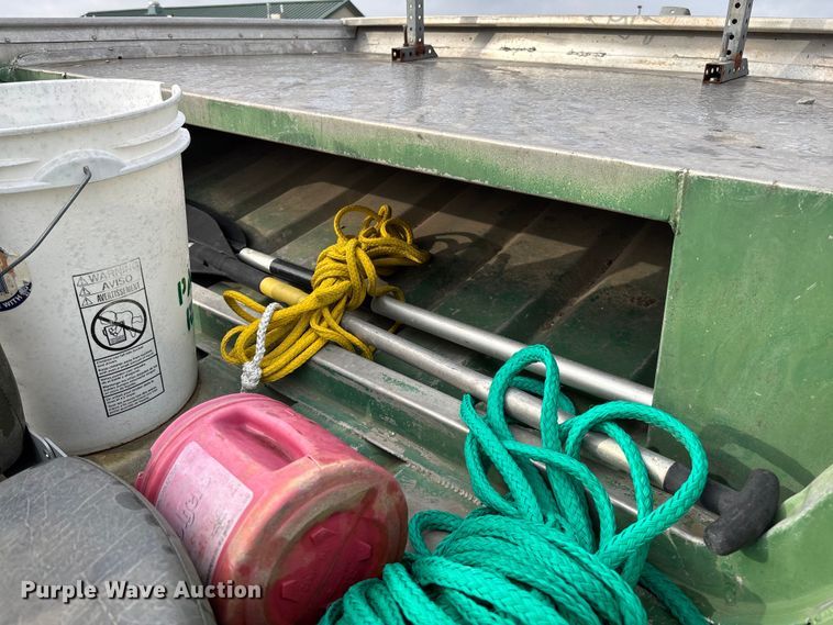 image for item FI1562 1990 F&F Boat