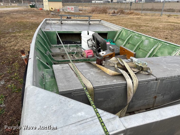 image for item FI1562 1990 F&F Boat