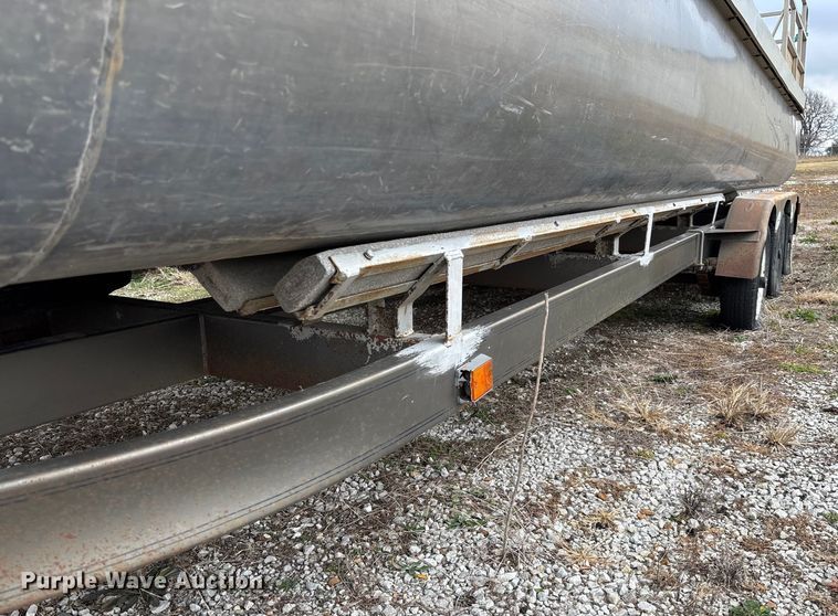 image for item FI1567 1984 Lowe Sunbird pontoon boat