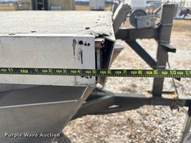 image for item FI1567 1984 Lowe Sunbird pontoon boat