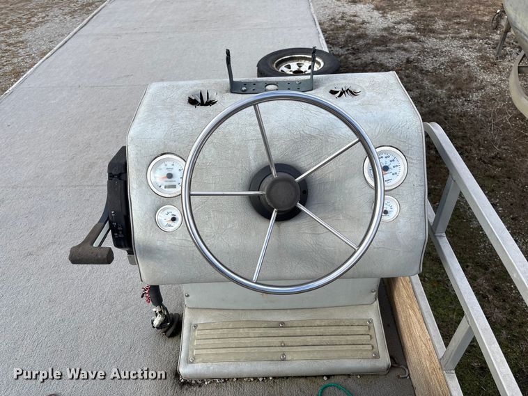 image for item FI1567 1984 Lowe Sunbird pontoon boat