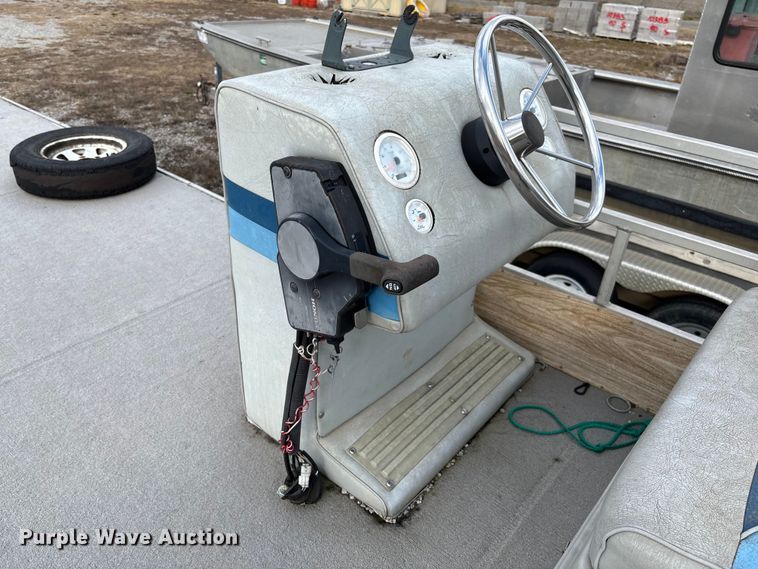 image for item FI1567 1984 Lowe Sunbird pontoon boat