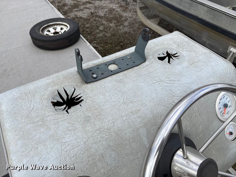 image for item FI1567 1984 Lowe Sunbird pontoon boat