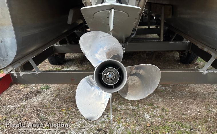 image for item FI1567 1984 Lowe Sunbird pontoon boat