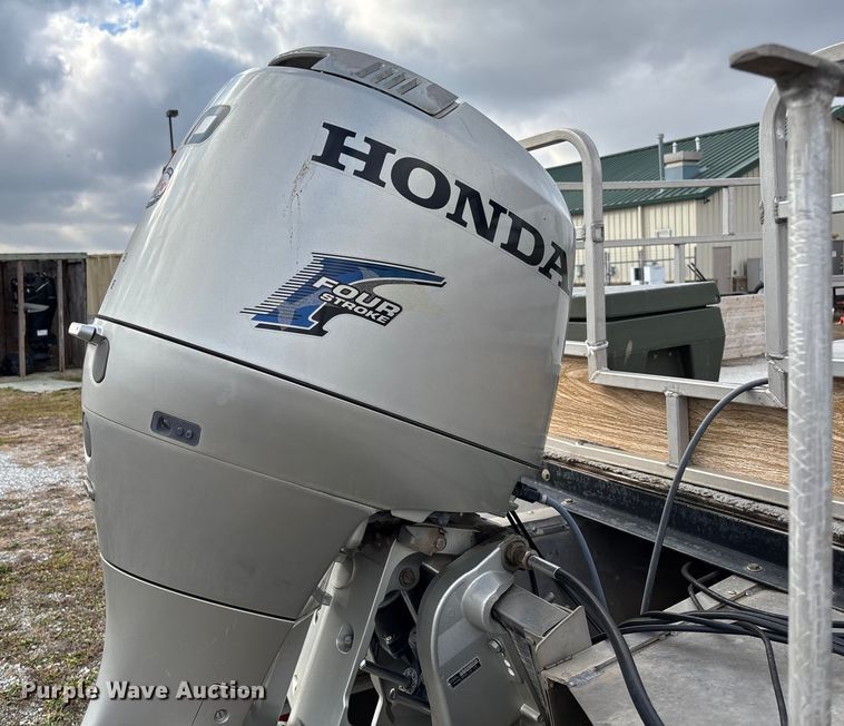 image for item FI1567 1984 Lowe Sunbird pontoon boat