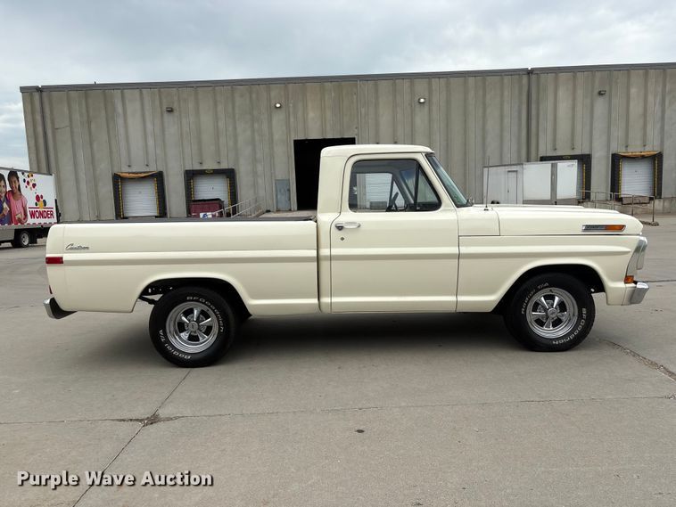 image for item DO5308 1970 Ford F100 pickup truck