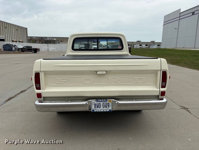image for item DO5308 1970 Ford F100 pickup truck