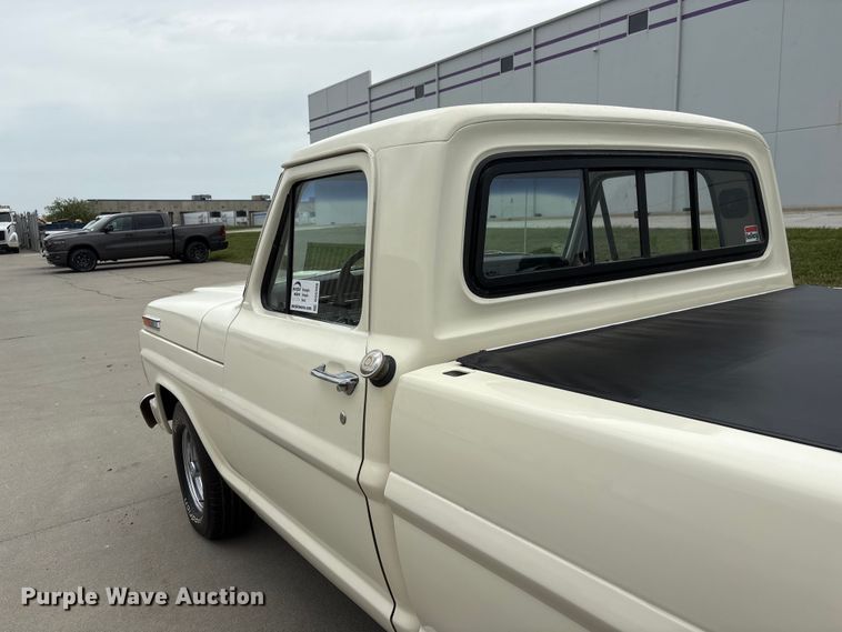image for item DO5308 1970 Ford F100 pickup truck