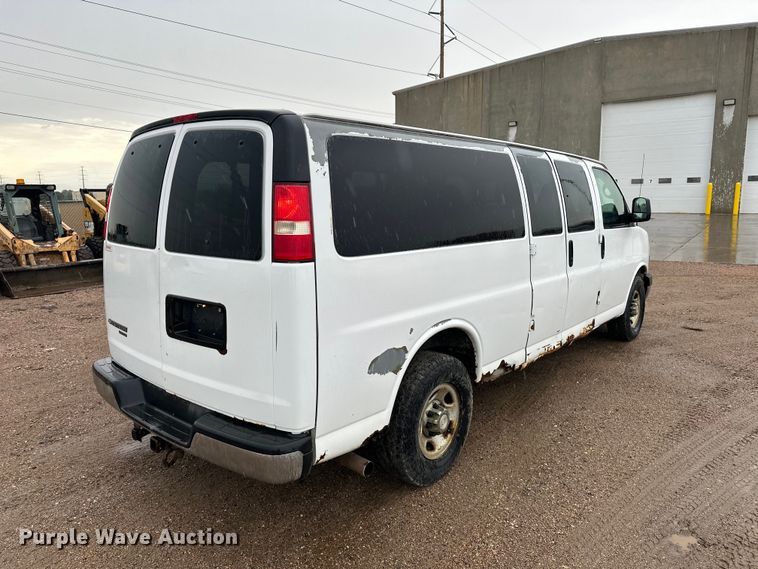 image for item DQ0012 2008 Chevrolet Express van