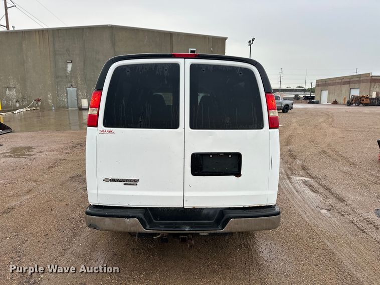 image for item DQ0012 2008 Chevrolet Express van