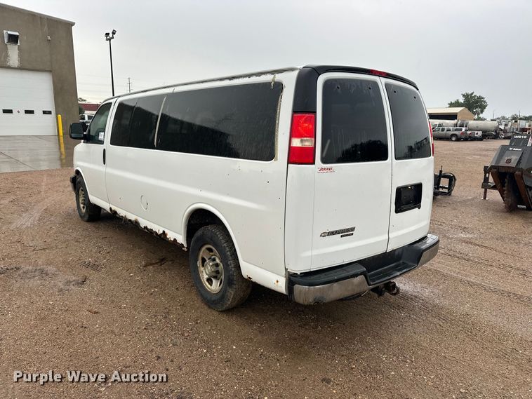 image for item DQ0012 2008 Chevrolet Express van