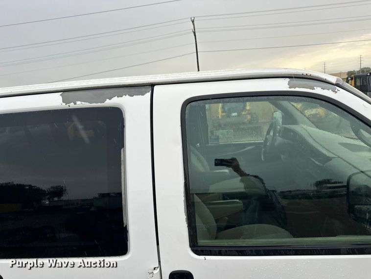 image for item DQ0012 2008 Chevrolet Express van