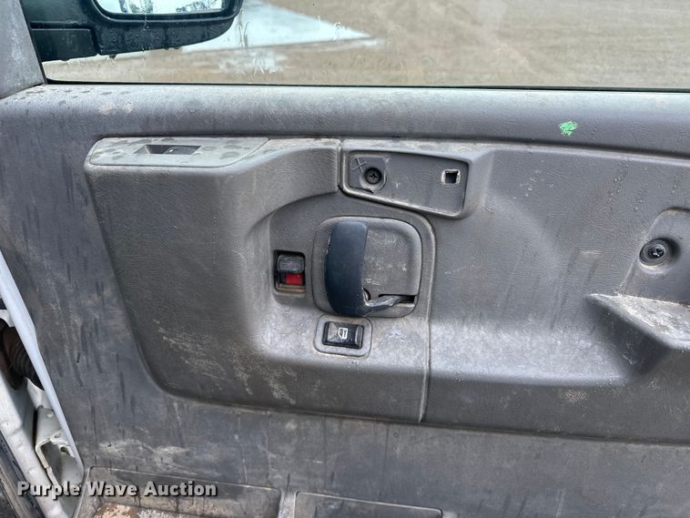 image for item DQ0012 2008 Chevrolet Express van