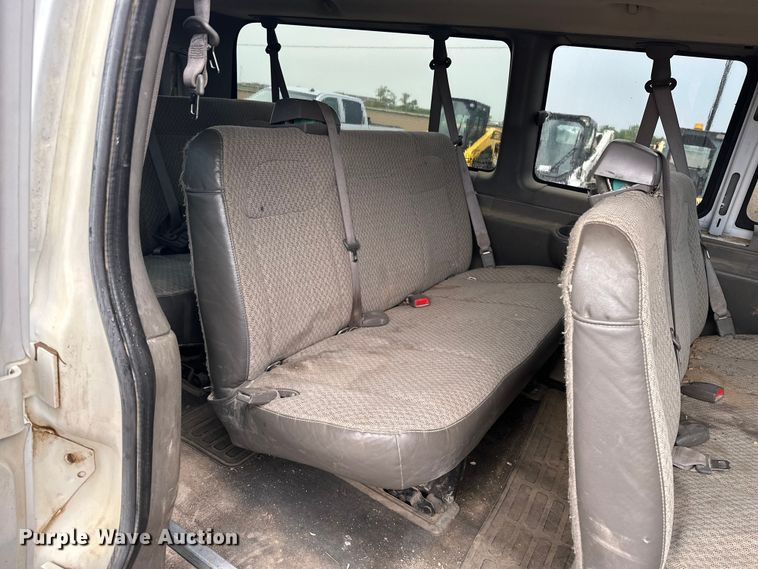 image for item DQ0012 2008 Chevrolet Express van