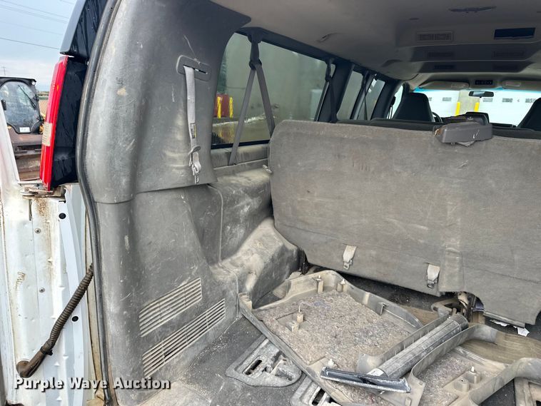 image for item DQ0012 2008 Chevrolet Express van