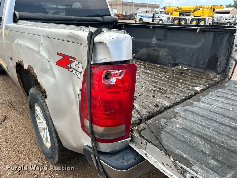 image for item DQ0013 2009 GMC Sierra 1500 