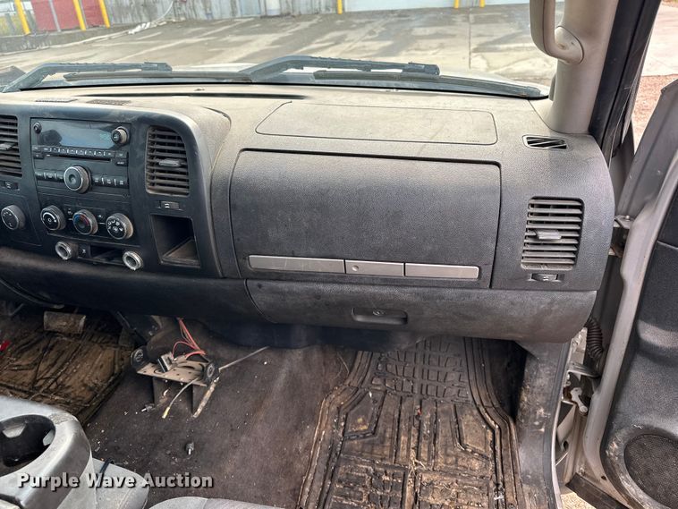 image for item DQ0013 2009 GMC Sierra 1500 