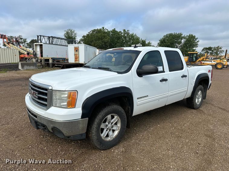 2012 GMC Sierra 1500 Crew Cab pickup truck