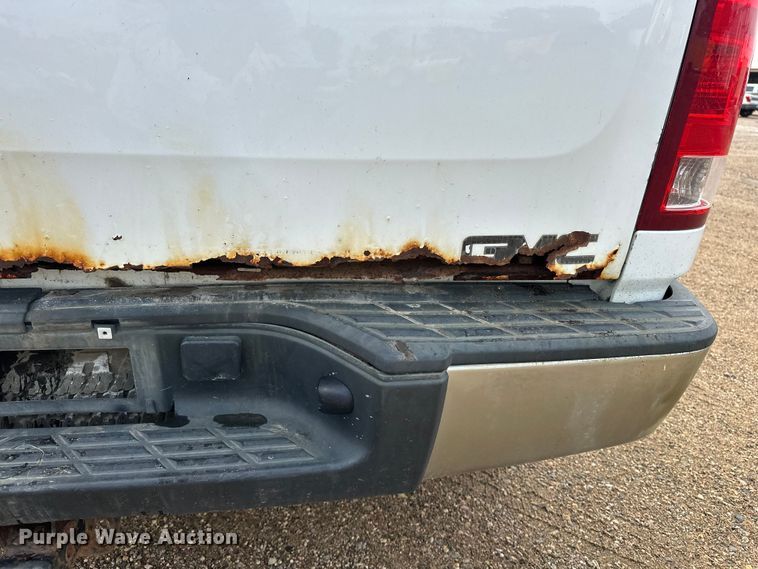 image for item DQ0015 2012 GMC Sierra 1500 Crew Cab pickup truck