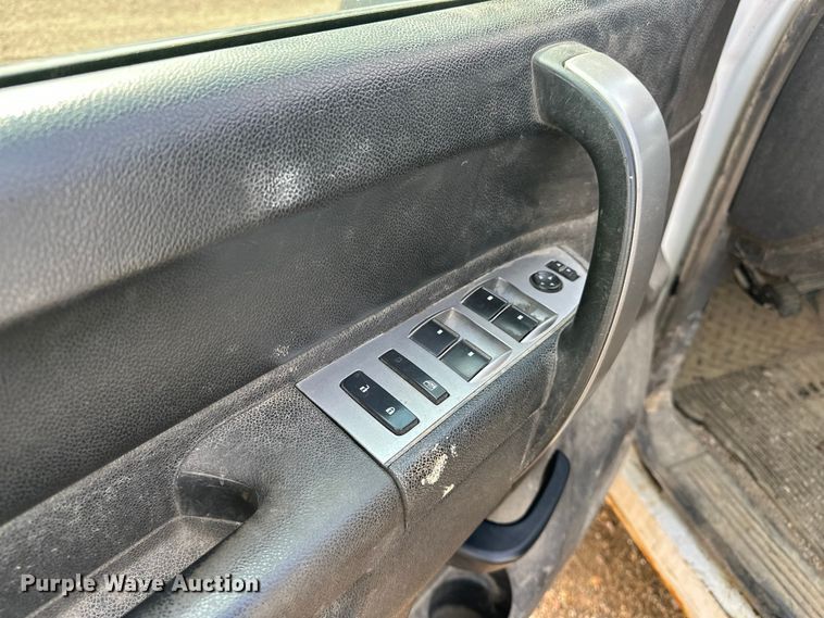 image for item DQ0015 2012 GMC Sierra 1500 Crew Cab pickup truck