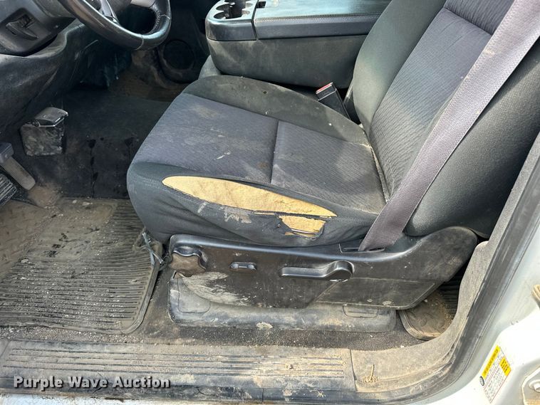 image for item DQ0015 2012 GMC Sierra 1500 Crew Cab pickup truck
