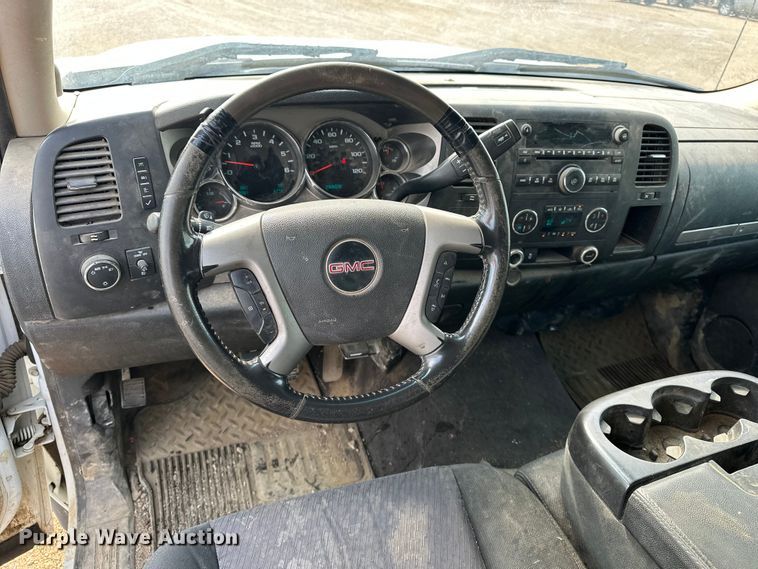 image for item DQ0015 2012 GMC Sierra 1500 Crew Cab pickup truck