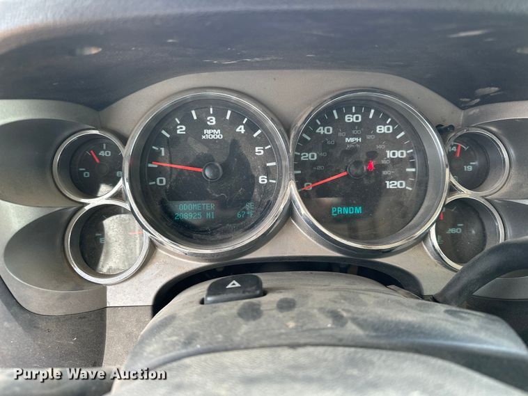 image for item DQ0015 2012 GMC Sierra 1500 Crew Cab pickup truck