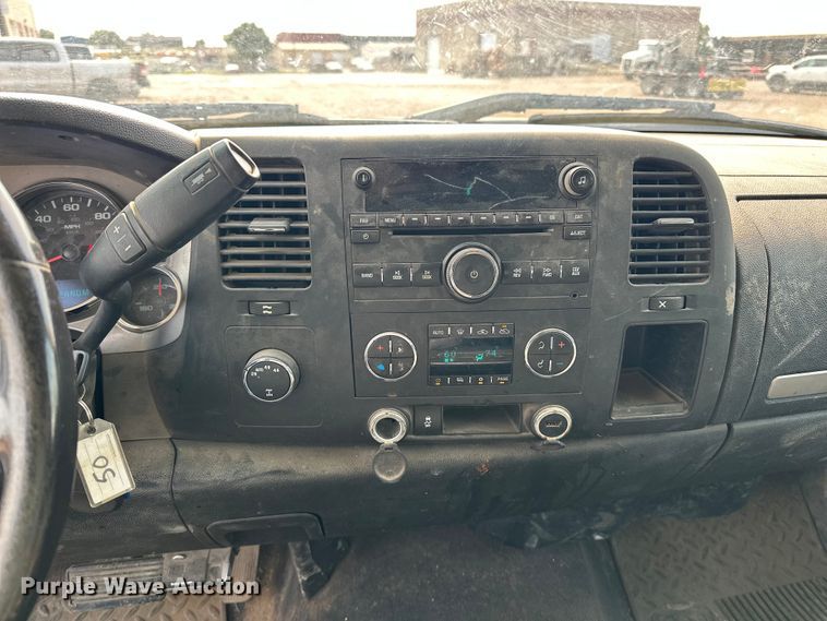 image for item DQ0015 2012 GMC Sierra 1500 Crew Cab pickup truck
