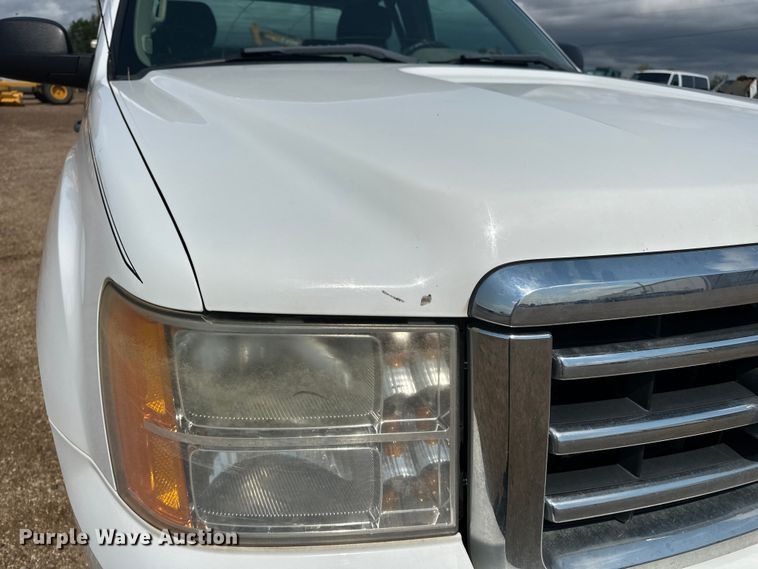 image for item DQ0017 2012 GMC Sierra 1500 Ext. Cab pickup truck