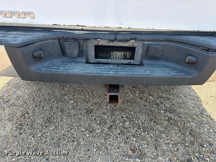 image for item DQ0017 2012 GMC Sierra 1500 Ext. Cab pickup truck